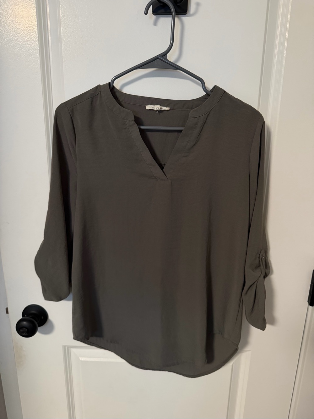 Maurice’s Women's Olive V-Neck Roll-Sleeve Blouse XS